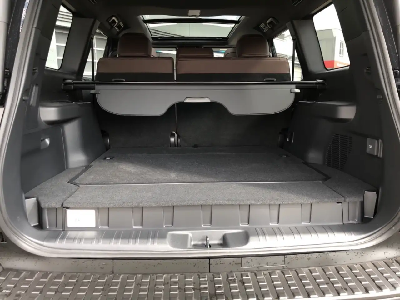 Toyota Land Cruiser 2.8 D-4D Mild-Hybrid Lounge Panorama LEDER BRAUN 10