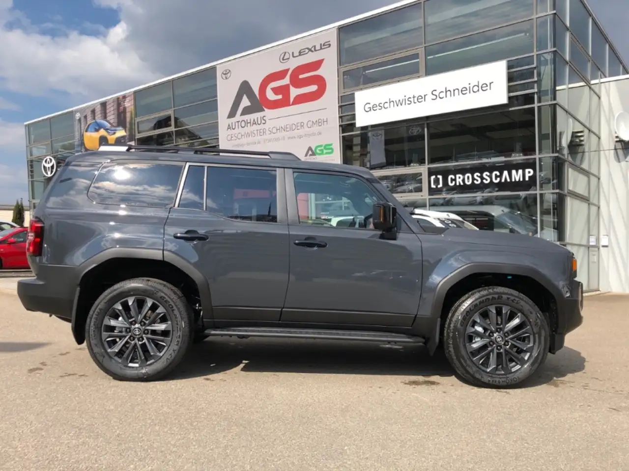 Toyota Land Cruiser 2.8 D-4D Mild-Hybrid Lounge Panorama LEDER BRAUN 3
