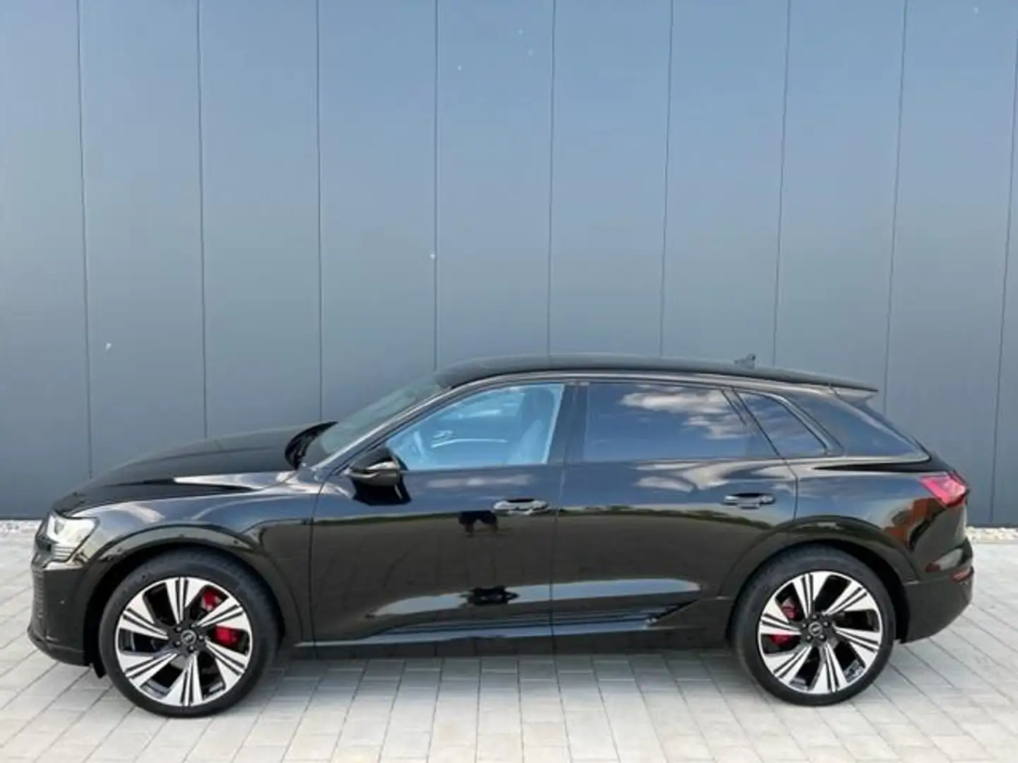 Audi Q8 e-tron 50 S line quattro Mega-Voll %%% Schwarz - 2
