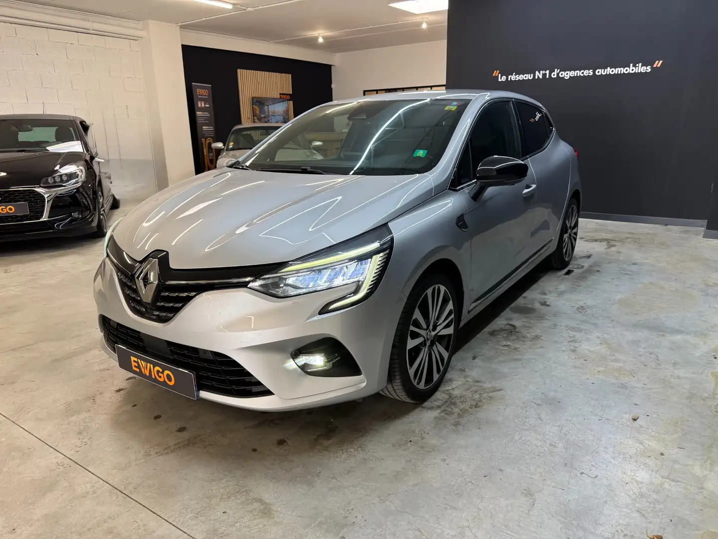 Renault Clio 1.3 TCE 130 INITIALE PARIS EDC CARPLAY / CAMERA 360 / BOSE / SIEGES CHAUFFANTS - 2