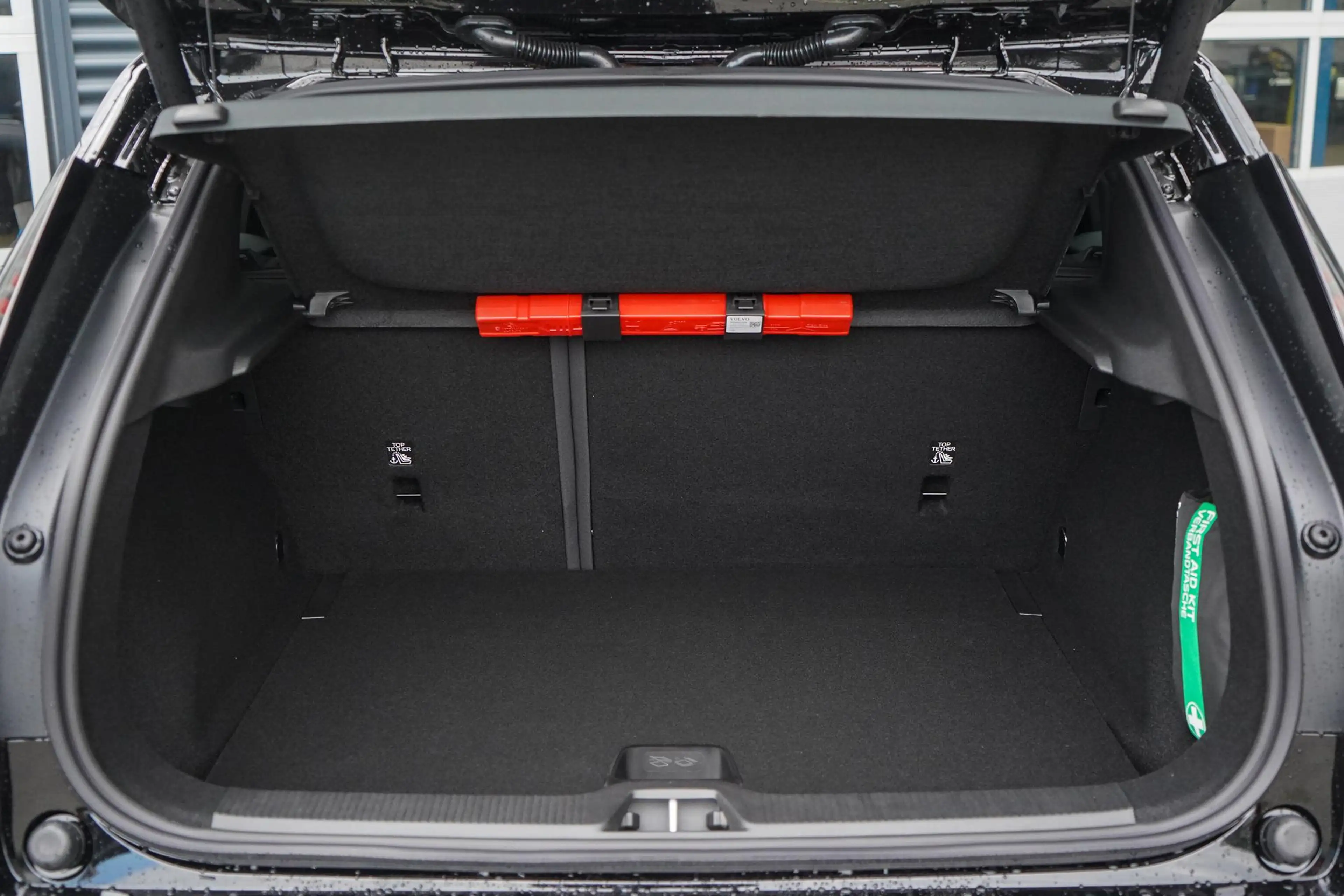Volvo EX30 P5 Long Range Ultra Black Edition Europa 69 kWh — photo 10