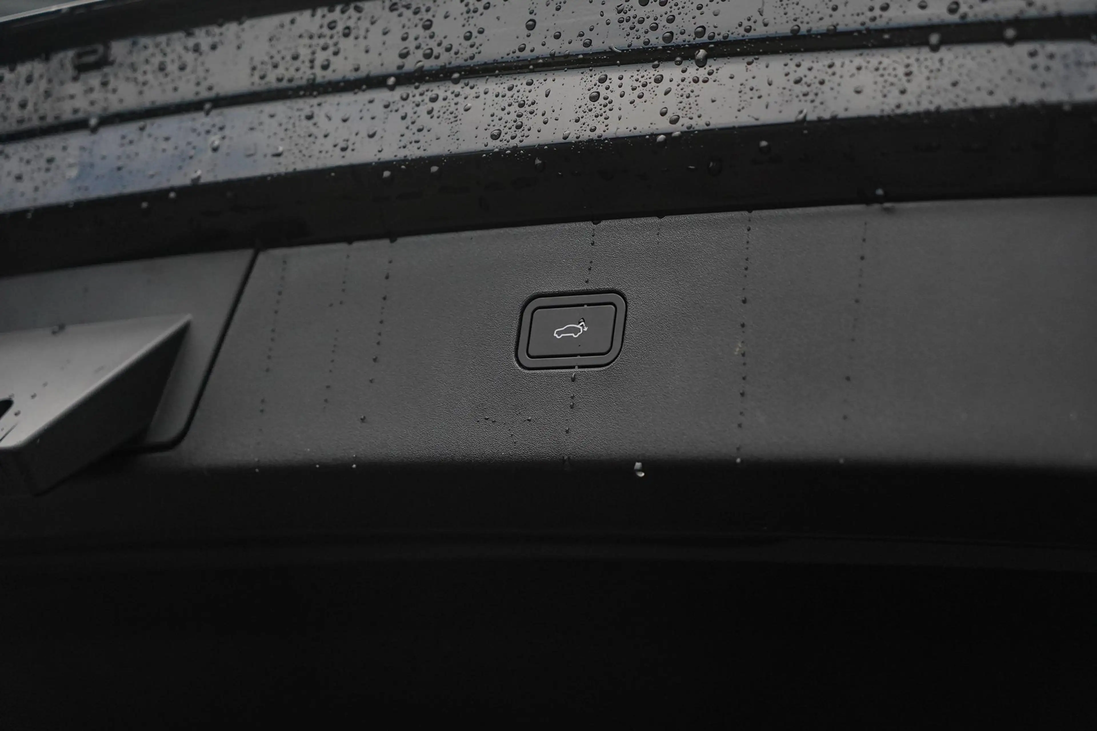 Volvo EX30 P5 Long Range Ultra Black Edition Europa 69 kWh — photo 11