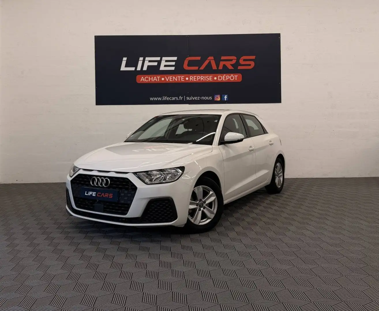Audi A1 II 30 TFSI 116ch Design 2019 française 2ème main entretien à jour Weiß - 1