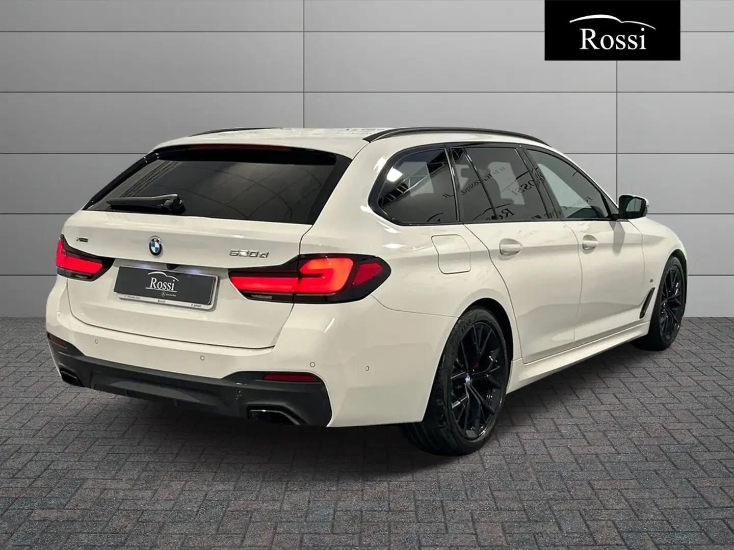 BMW 520 d Touring mhev 48V xdrive Msport auto Bianco - 2