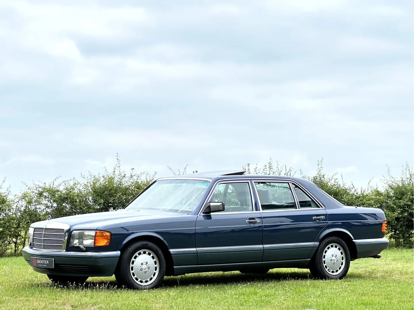 Mercedes-Benz S 560 SEL - W126 - Nautik Blau - Top Blauw - 1
