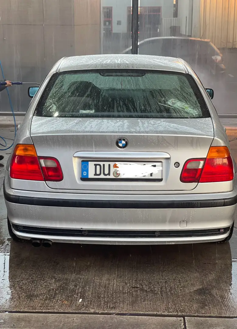 BMW 320 320i Argent - 1
