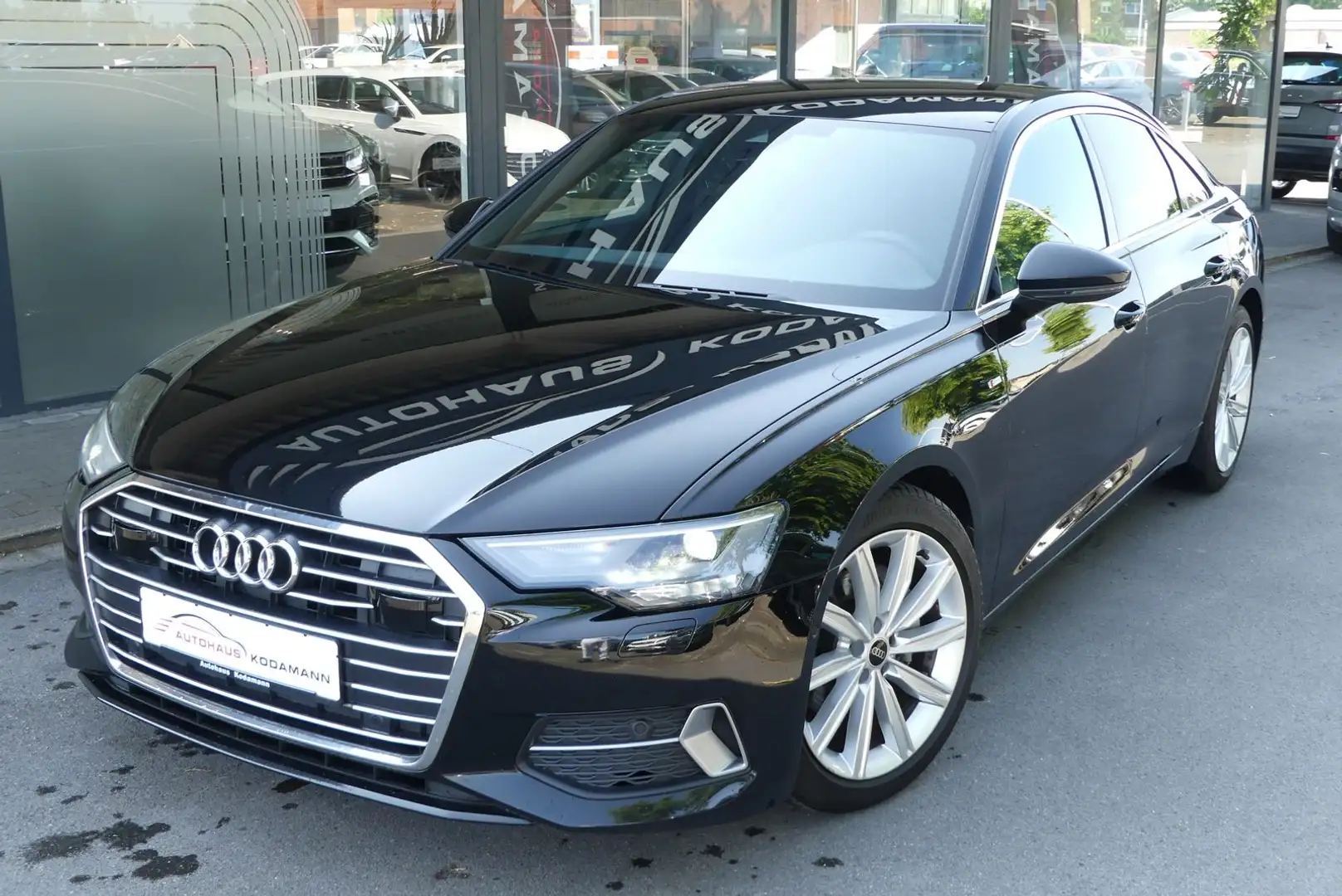 Audi A6 Lim. 40TDI S-Line Sport*ACC*Virtual*Kamera*19 Schwarz - 2
