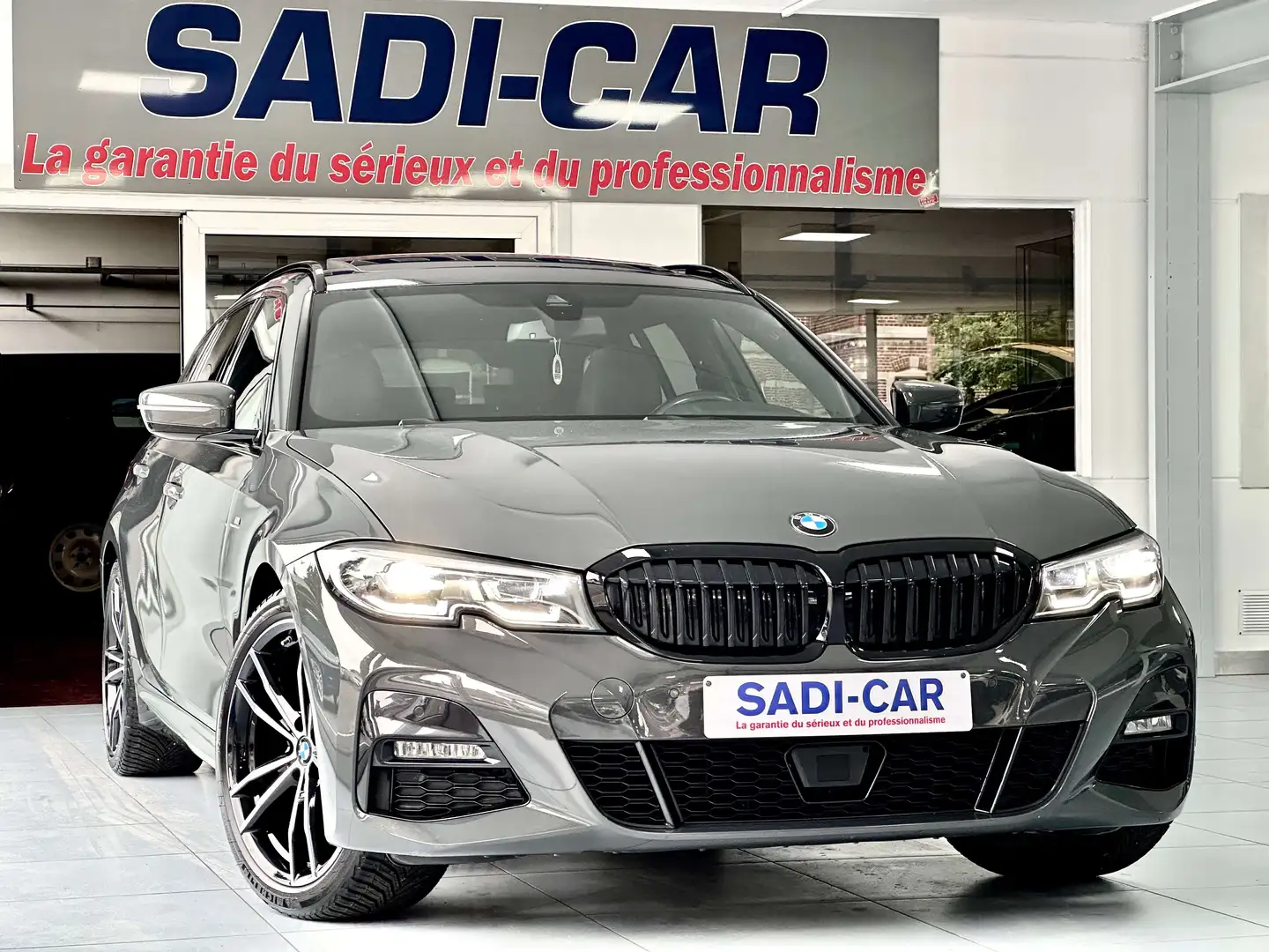 BMW 320 Touring dAS 190cv XDRIVE MHEV - M SPORT EDITION Gris - 1