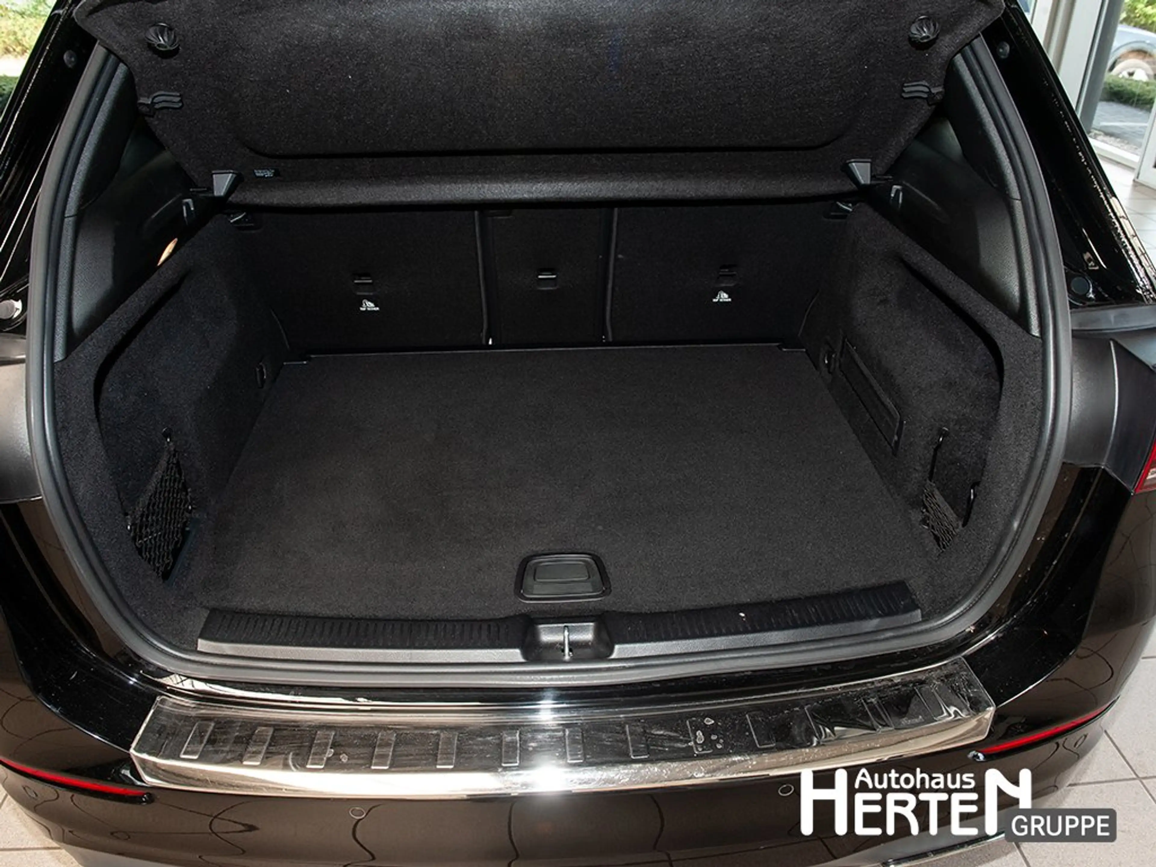 Mercedes-Benz B 250 AMG+NIGHT+PANO+AHK+MULTIBEAM+DISTRONIC — photo 15