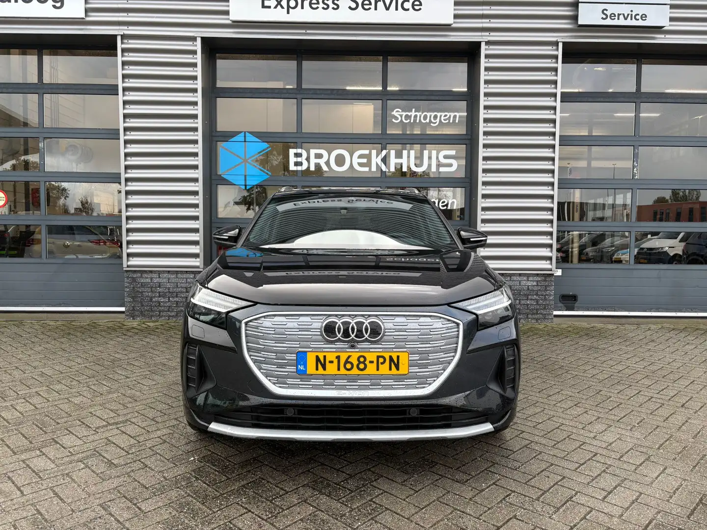 Audi Q4 e-tron 35 Launch edition Advanced Plus 55 kWh | Elektrisc Zwart - 2