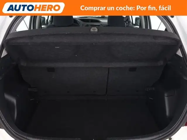 Toyota Yaris view 18