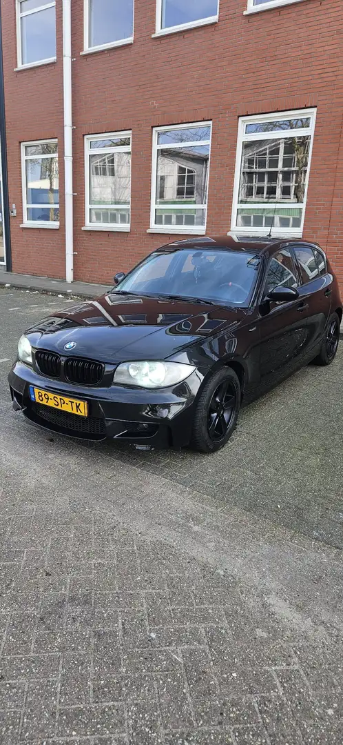 BMW 118 Business Line Zwart - 1