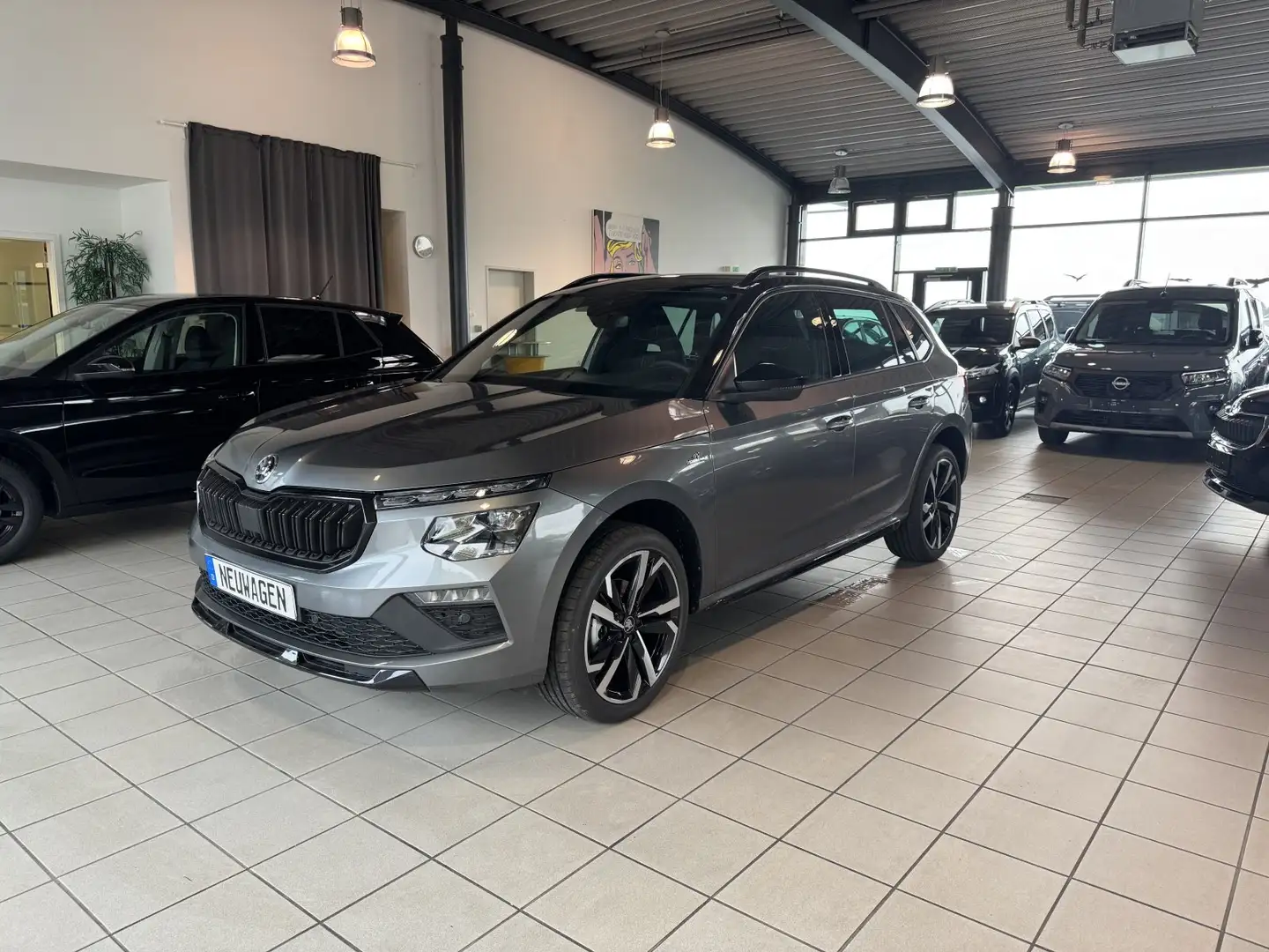 Skoda Kamiq 1.0 TSI 85kw 7DSG Monte Carlo+|ACC|TOTWINKEL|PANOR Gris - 1