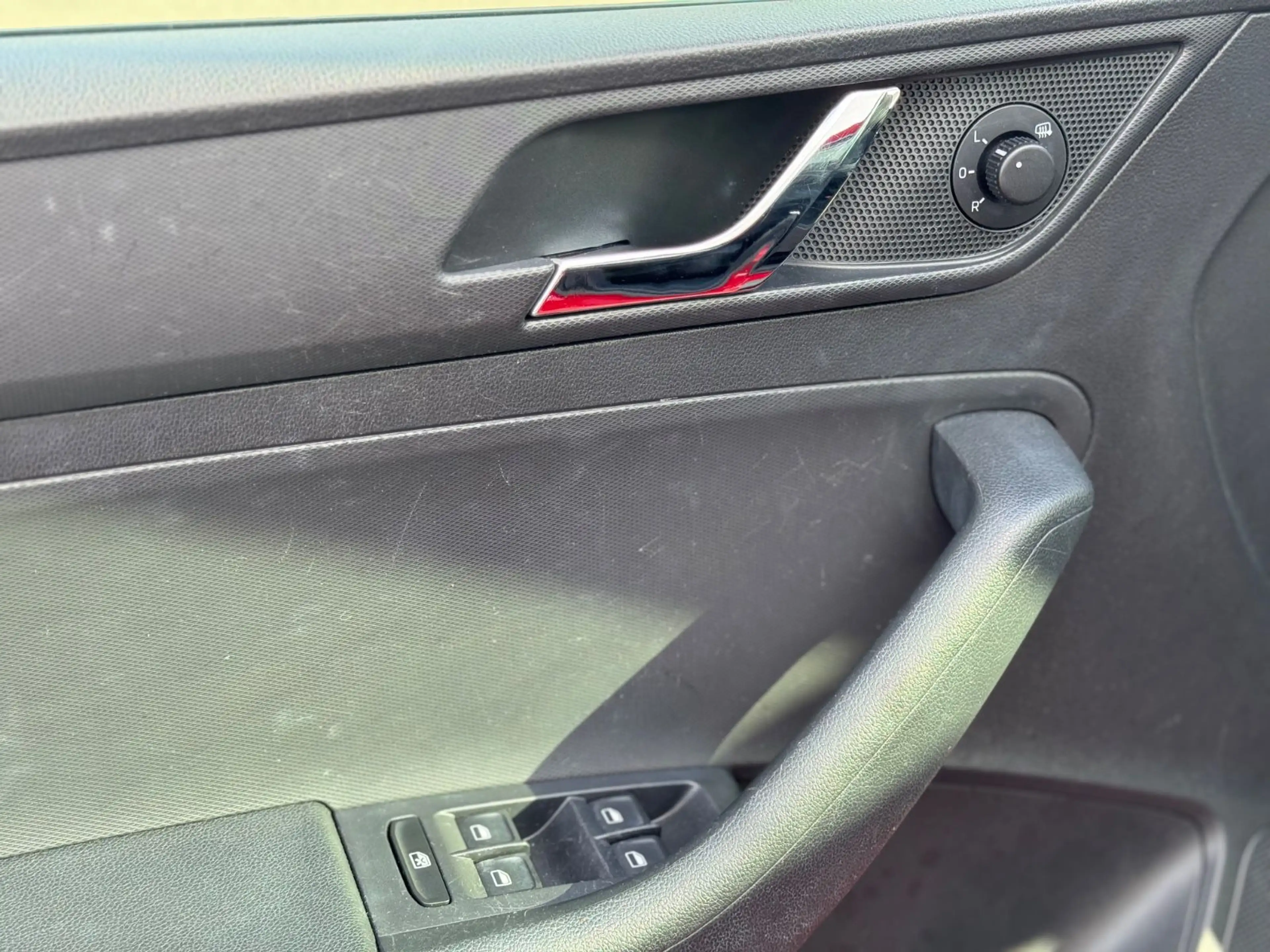 Skoda Rapid/Spaceback Spaceback Style+ 1.HAND-XENON-TEMPOMAT — photo 8