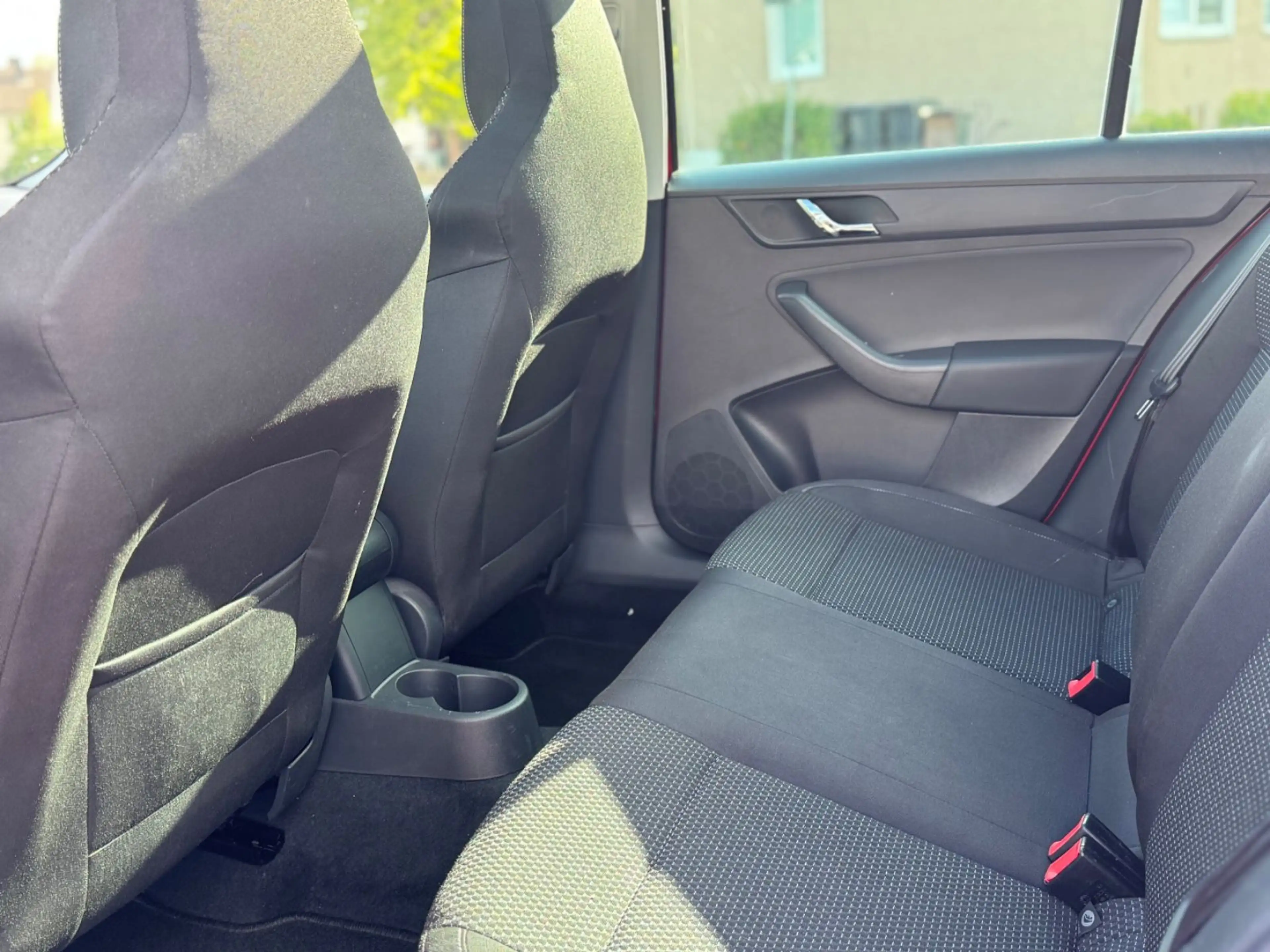 Skoda Rapid/Spaceback Spaceback Style+ 1.HAND-XENON-TEMPOMAT — photo 13