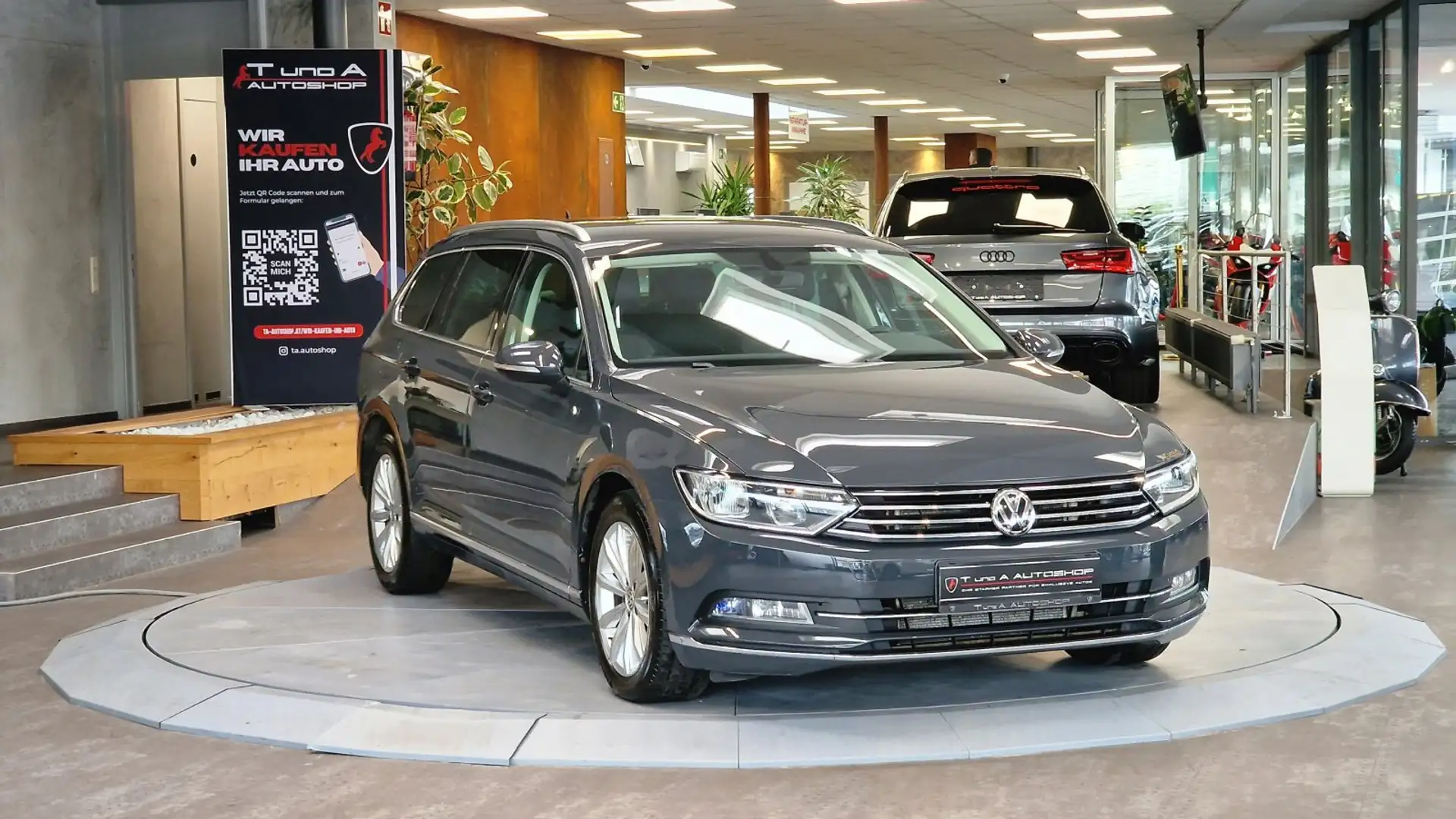 Volkswagen Passat Variant 2.0 TDI *AHK*Digital-Tacho*Navi*Dachreling* Grau - 2