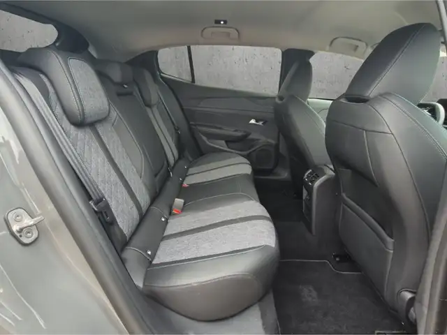 Peugeot 408 view 14