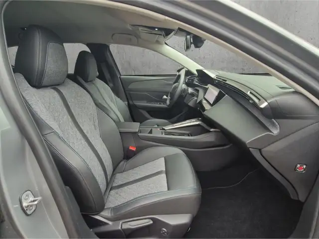 Peugeot 408 view 13
