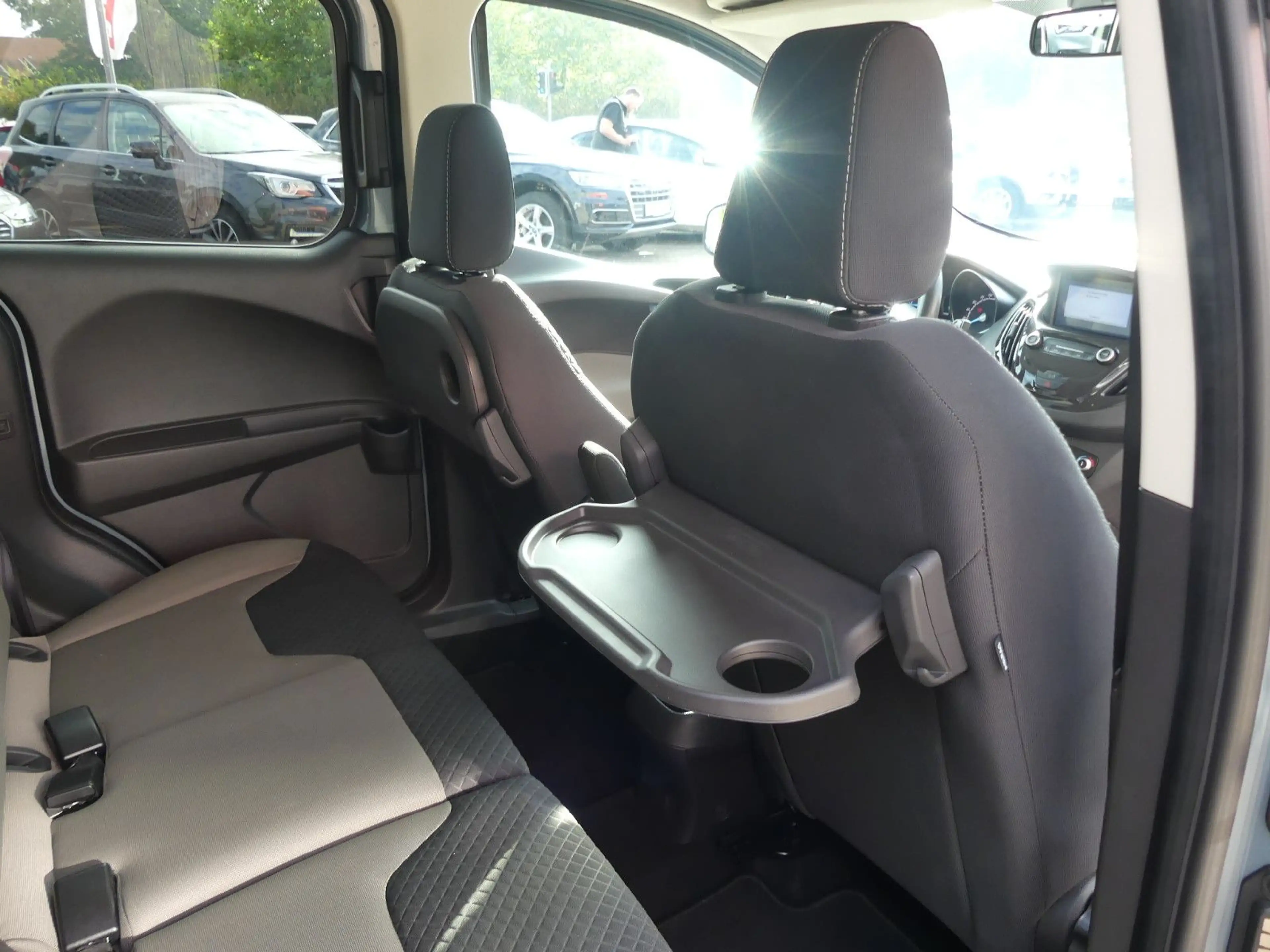 Ford Tourneo Courier Titanium Navi*SHZ*Klima*ab 199€ — photo 27