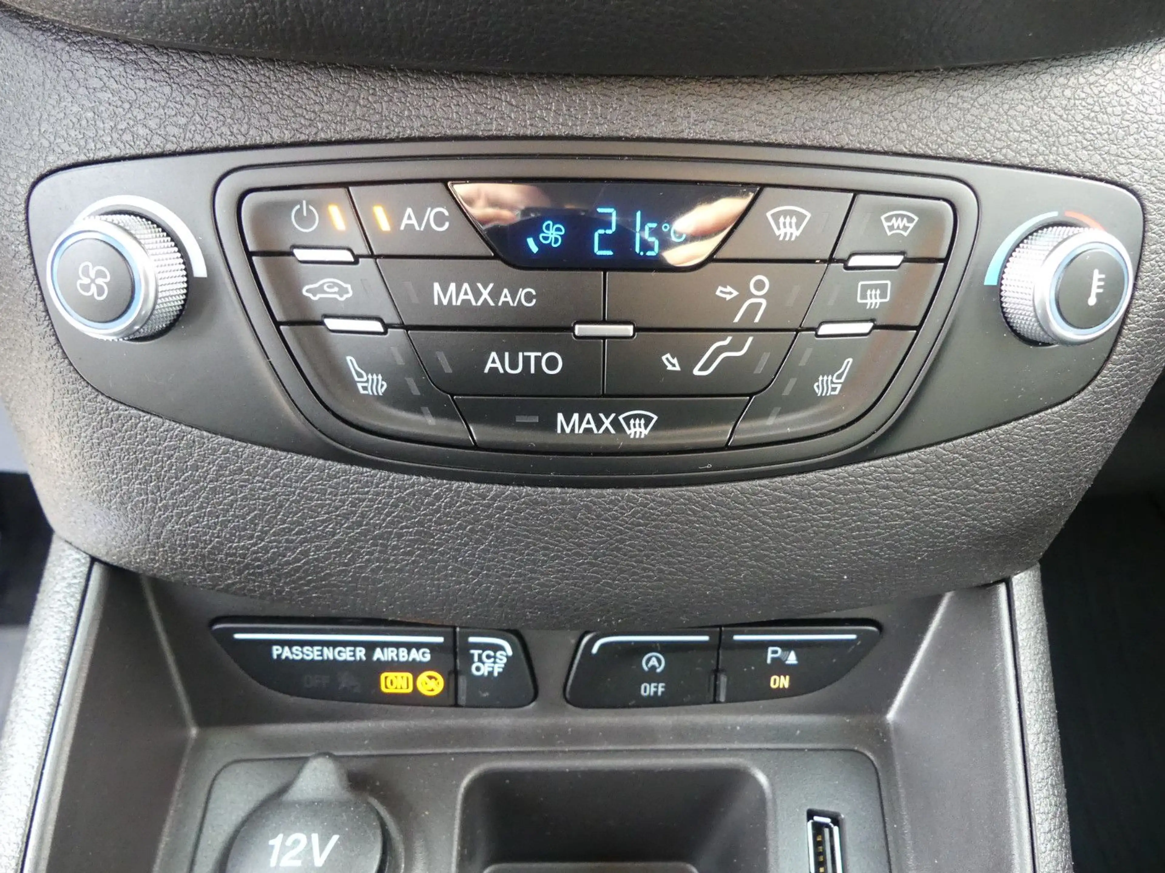 Ford Tourneo Courier Titanium Navi*SHZ*Klima*ab 199€ — photo 20