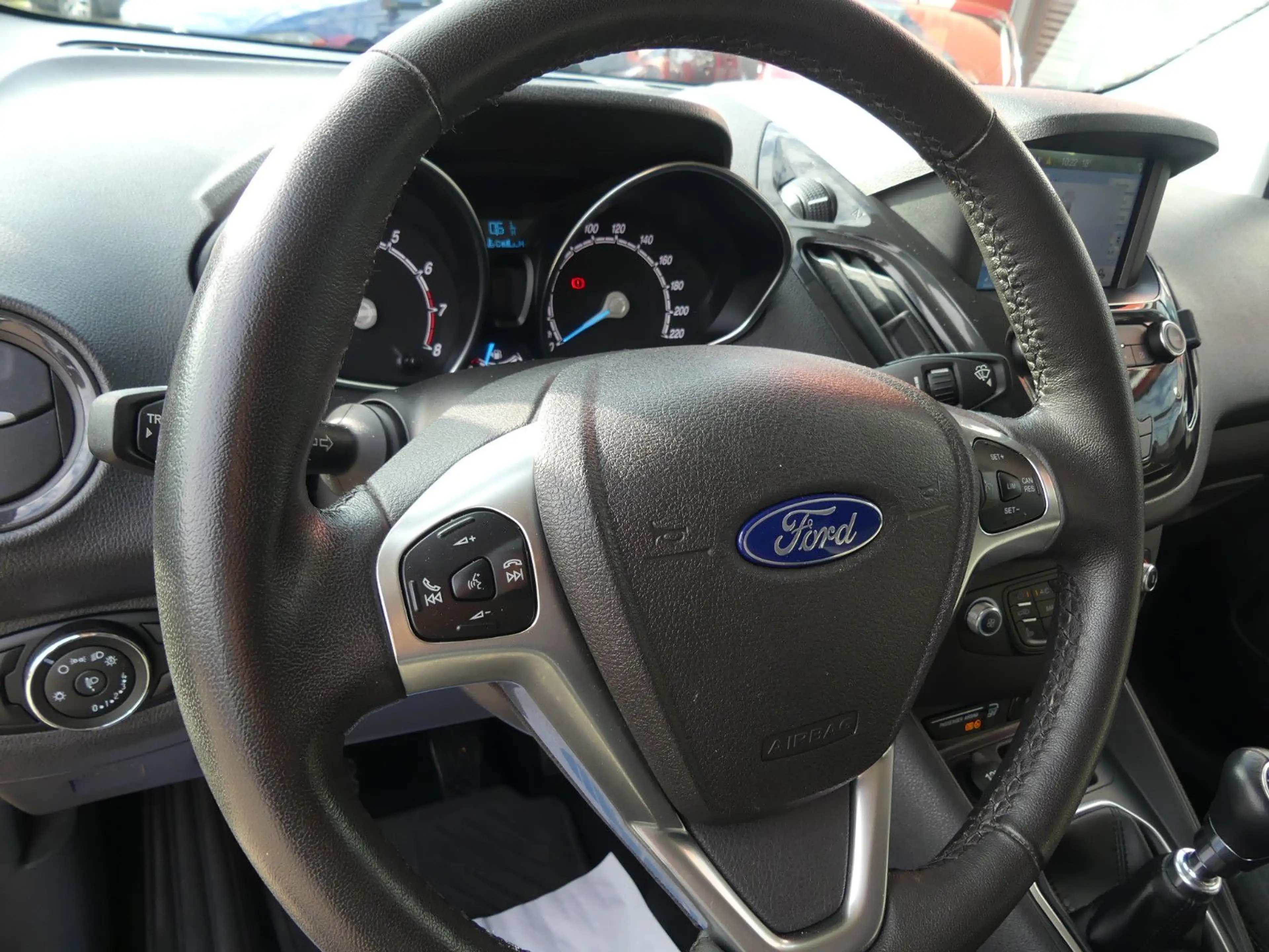 Ford Tourneo Courier Titanium Navi*SHZ*Klima*ab 199€ — photo 15