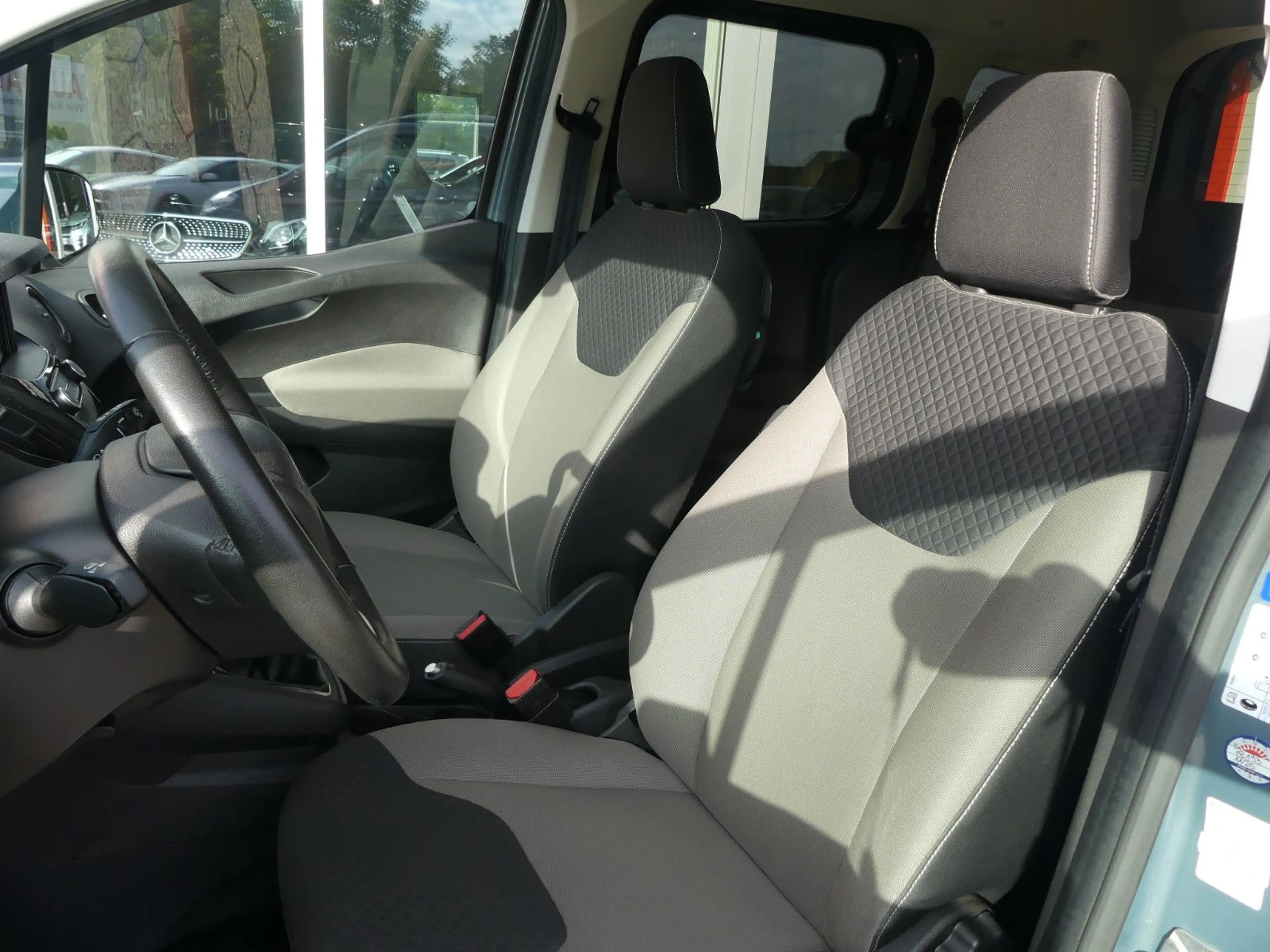 Ford Tourneo Courier Titanium Navi*SHZ*Klima*ab 199€ — photo 13