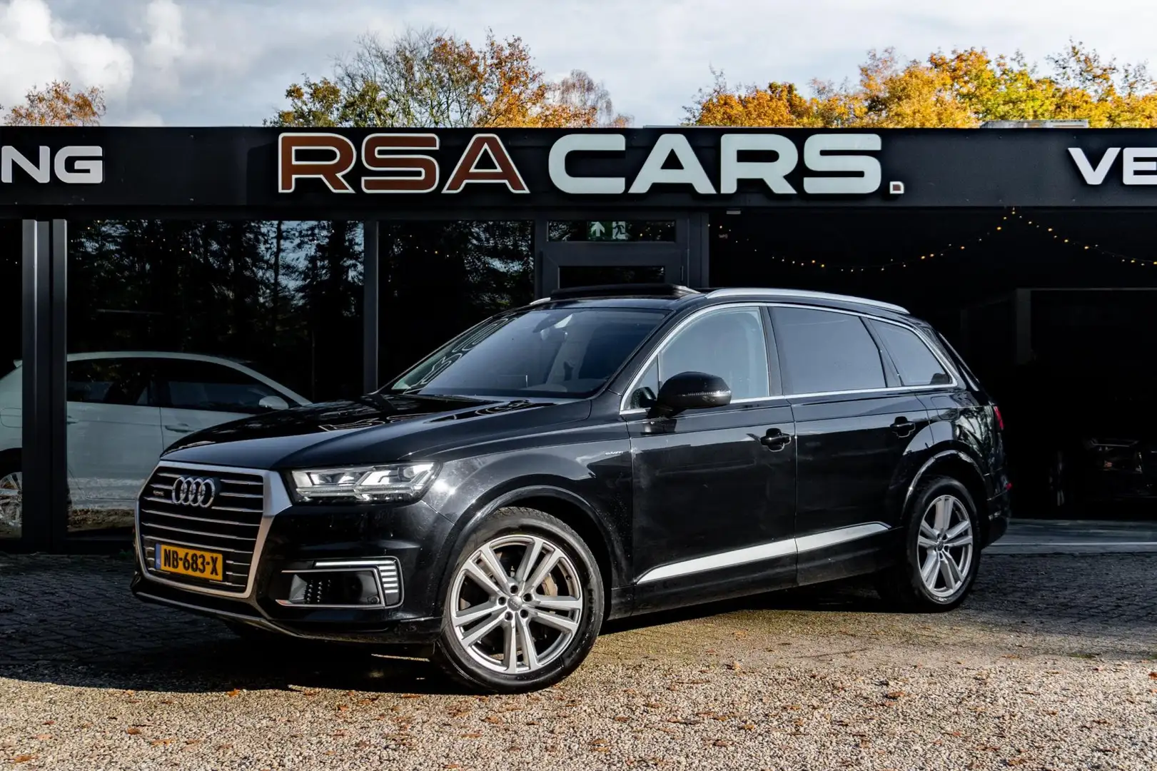 Audi Q7 e-tron 3.0 TDI quattro Premium Noir - 2