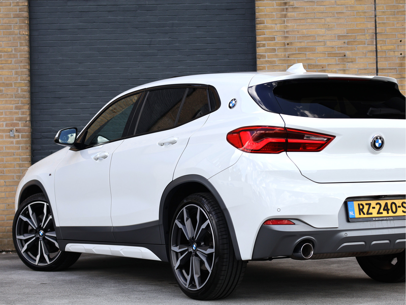 BMW X2 sDrive20i M Sport X Pano | HUD | 20" M | Trekhaak — photo 6