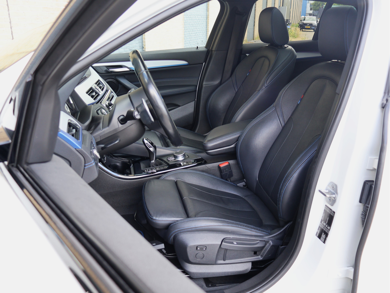 BMW X2 sDrive20i M Sport X Pano | HUD | 20" M | Trekhaak — photo 8