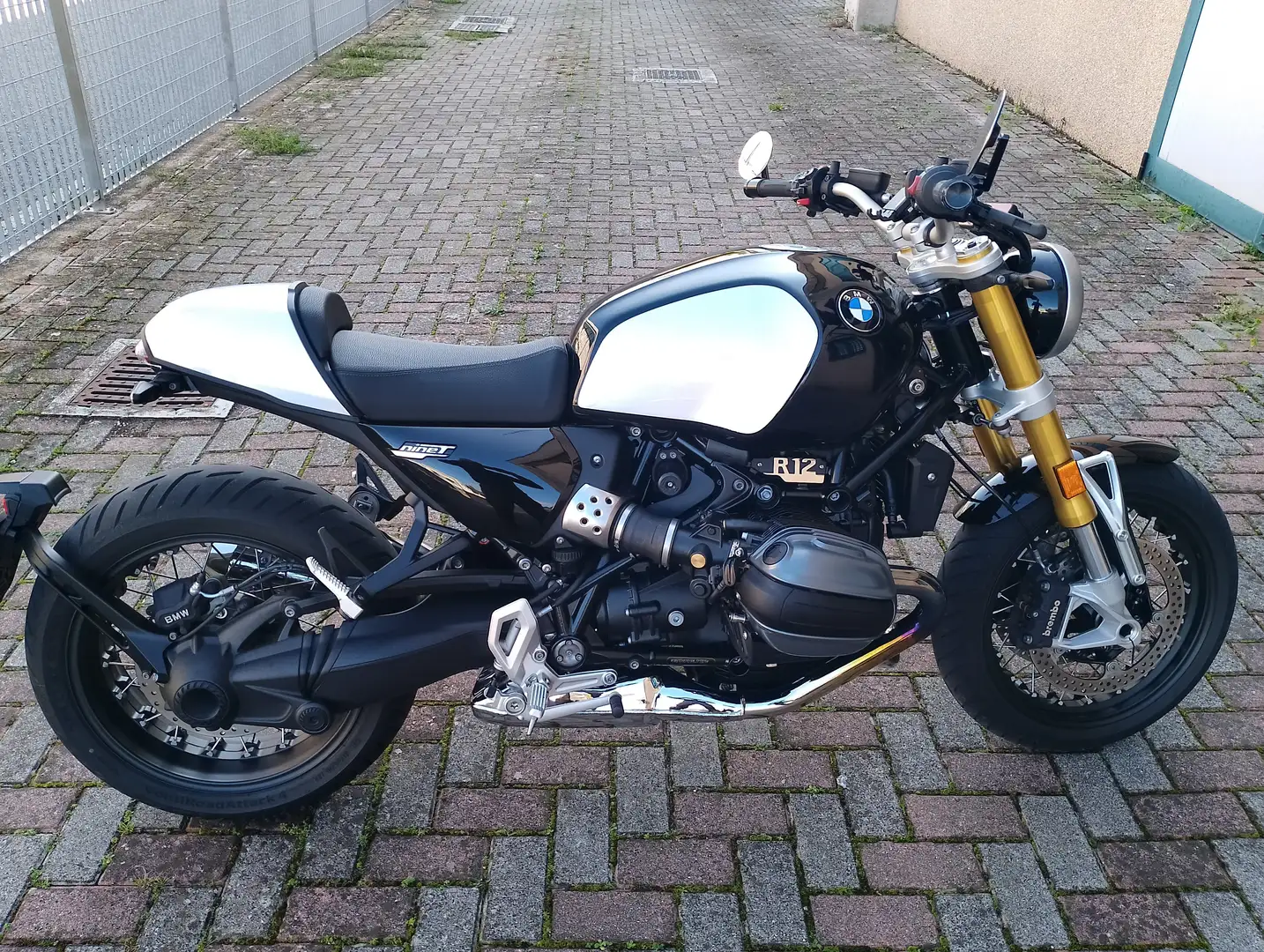 BMW R 12 nineT Fekete - 1