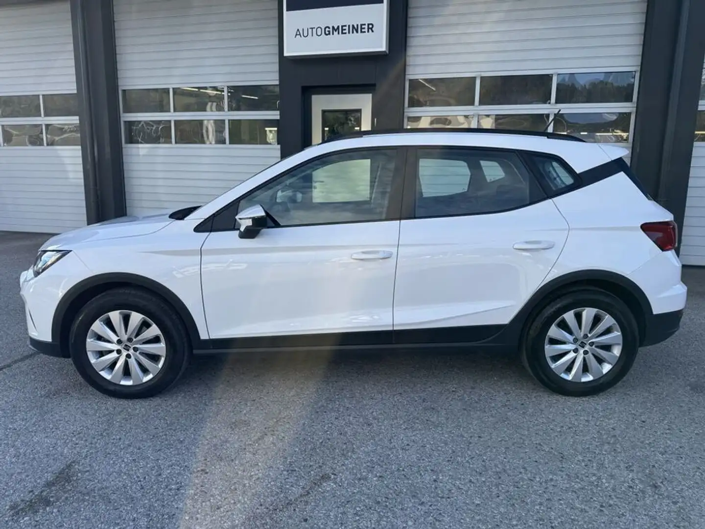 SEAT Arona Reference TSI Weiß - 2