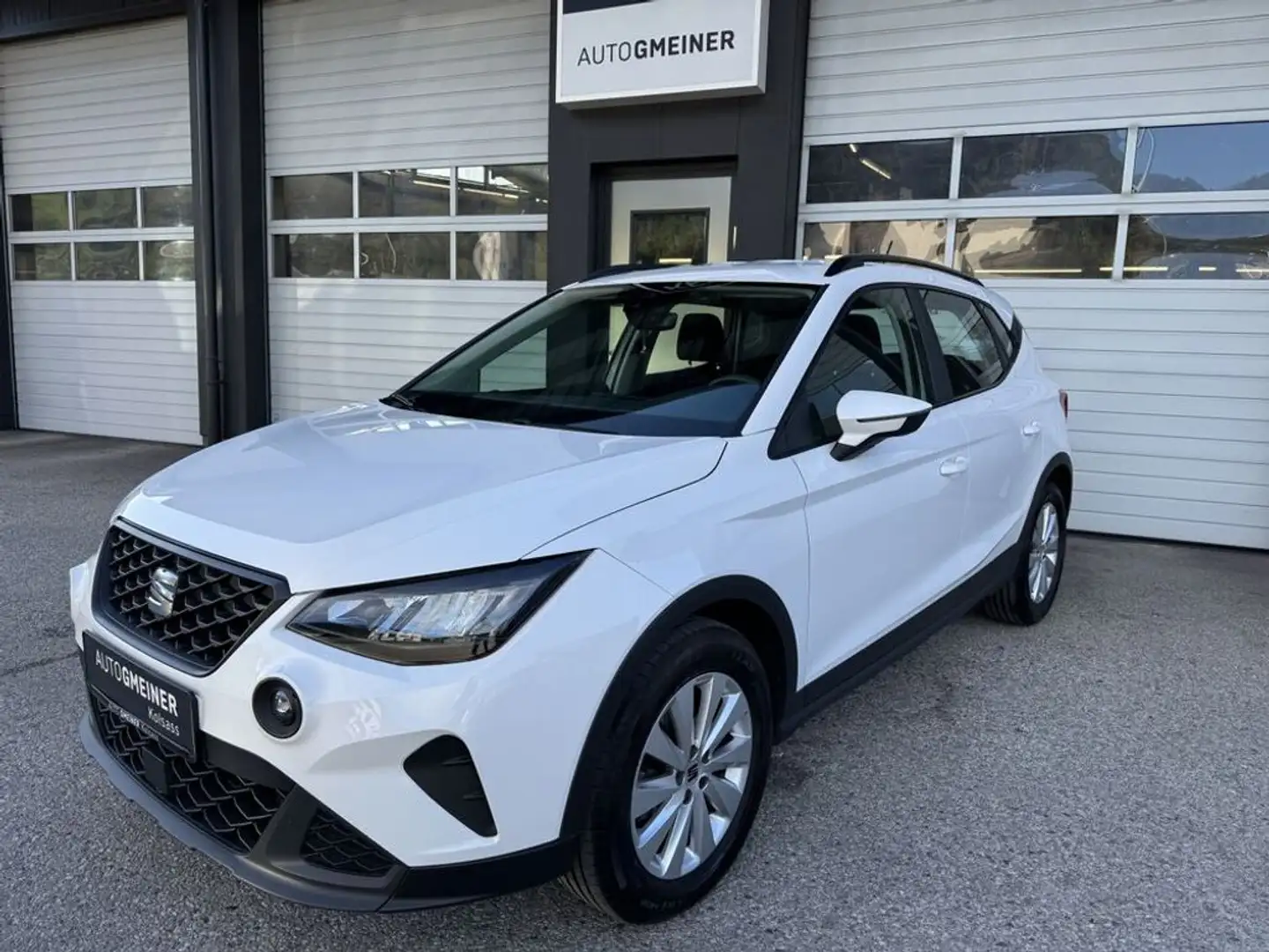 SEAT Arona Reference TSI Weiß - 1