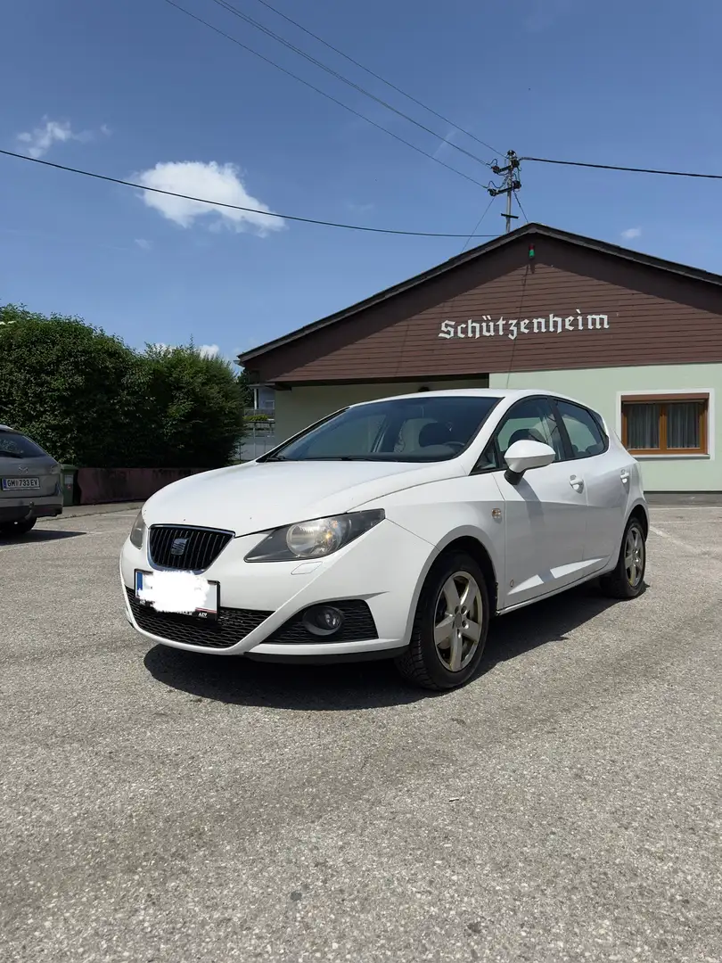 SEAT Ibiza Reference Weiß - 1