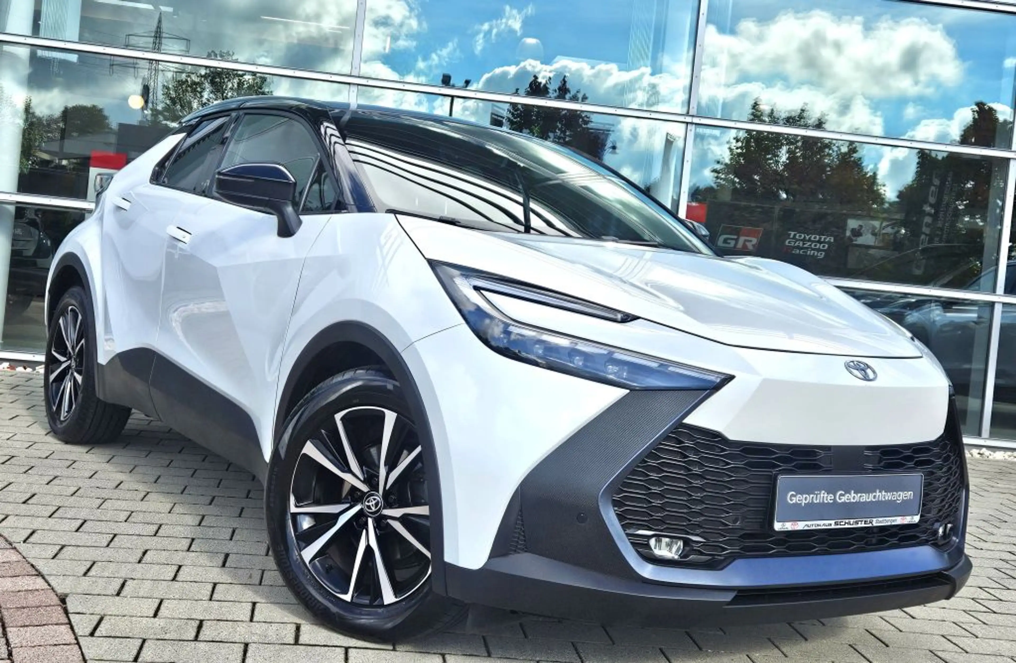 Toyota C-HR 2.0 Hybrid Team Deutschland — photo 2