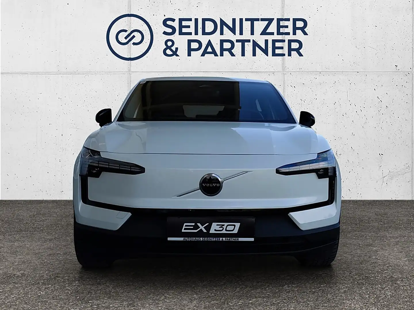 Volvo EX30 Single Motor Extended Range 69kWh Plus Weiß - 2