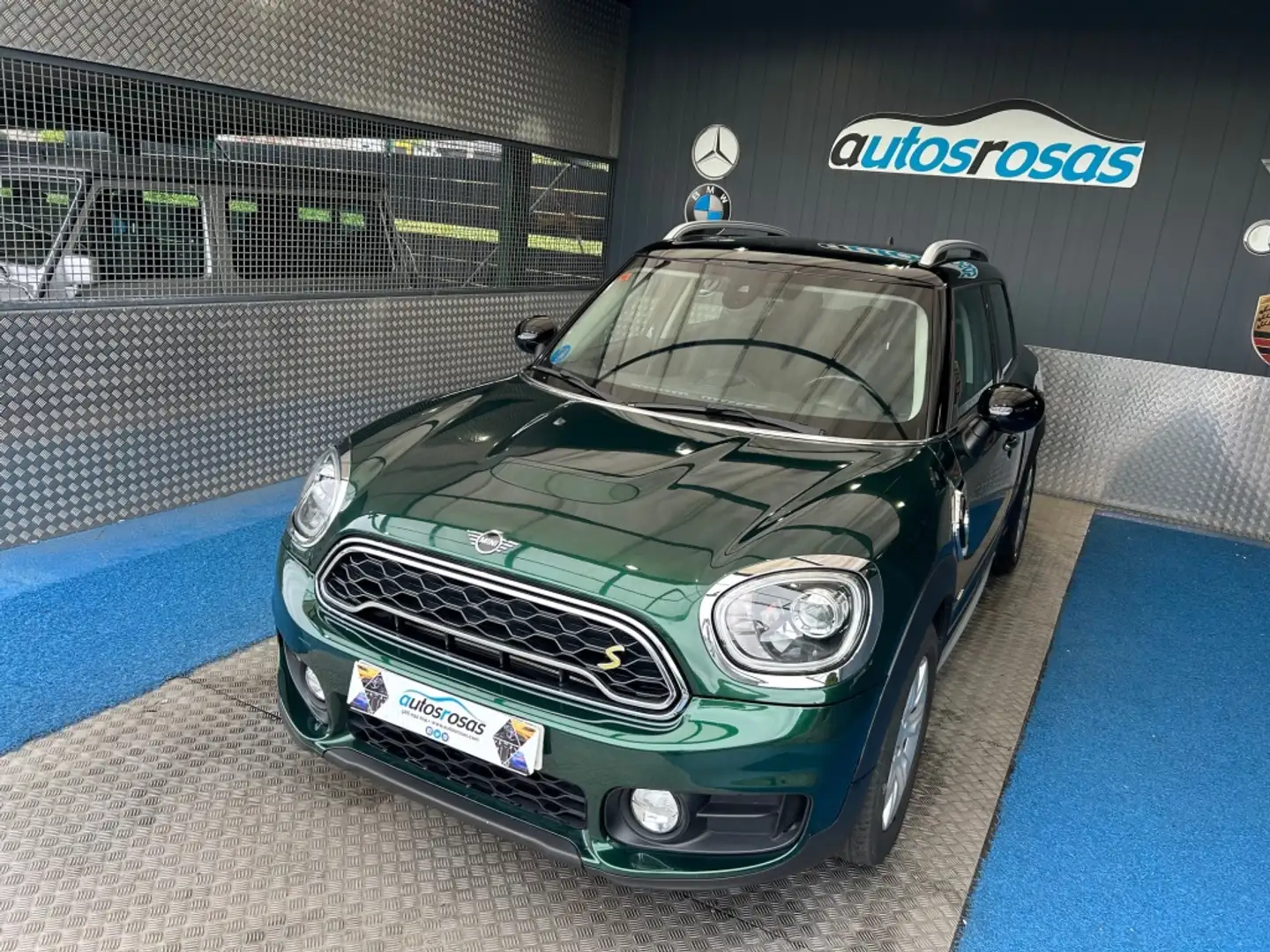 MINI Cooper Countryman S E ALL4 Groen - 1