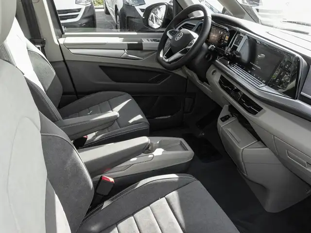 Volkswagen Multivan view 6