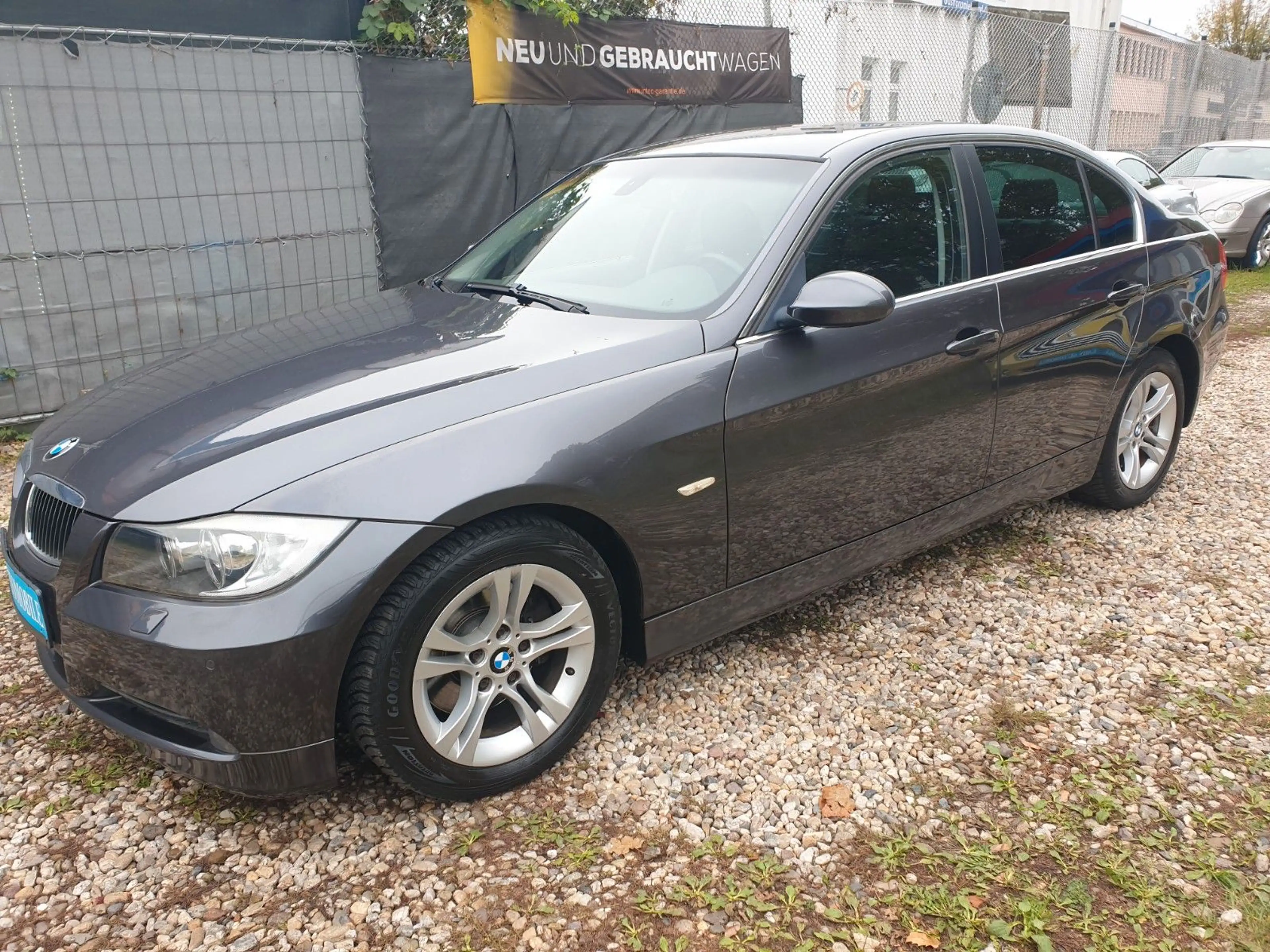BMW 325 i Limousine Automatik TÜV-Neu 2-Hand — photo 5