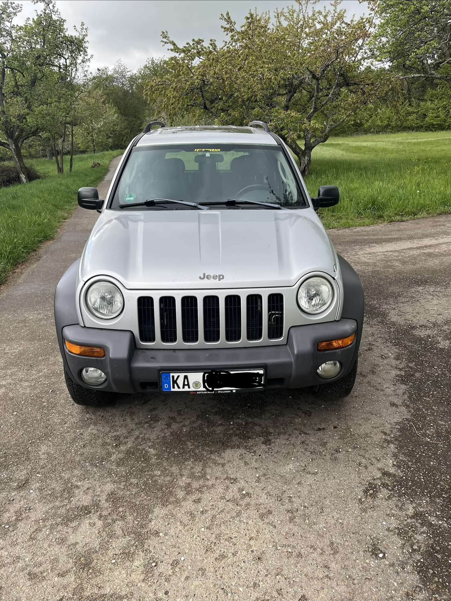 Second hand Jeep Cherokee 2.8