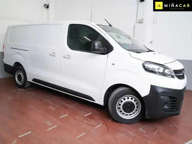 Opel Vivaro view 3
