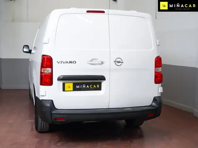 Opel Vivaro view 4