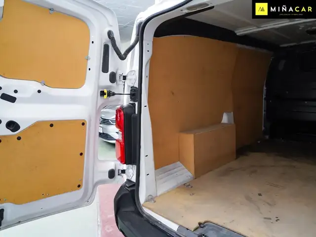 Opel Vivaro view 23