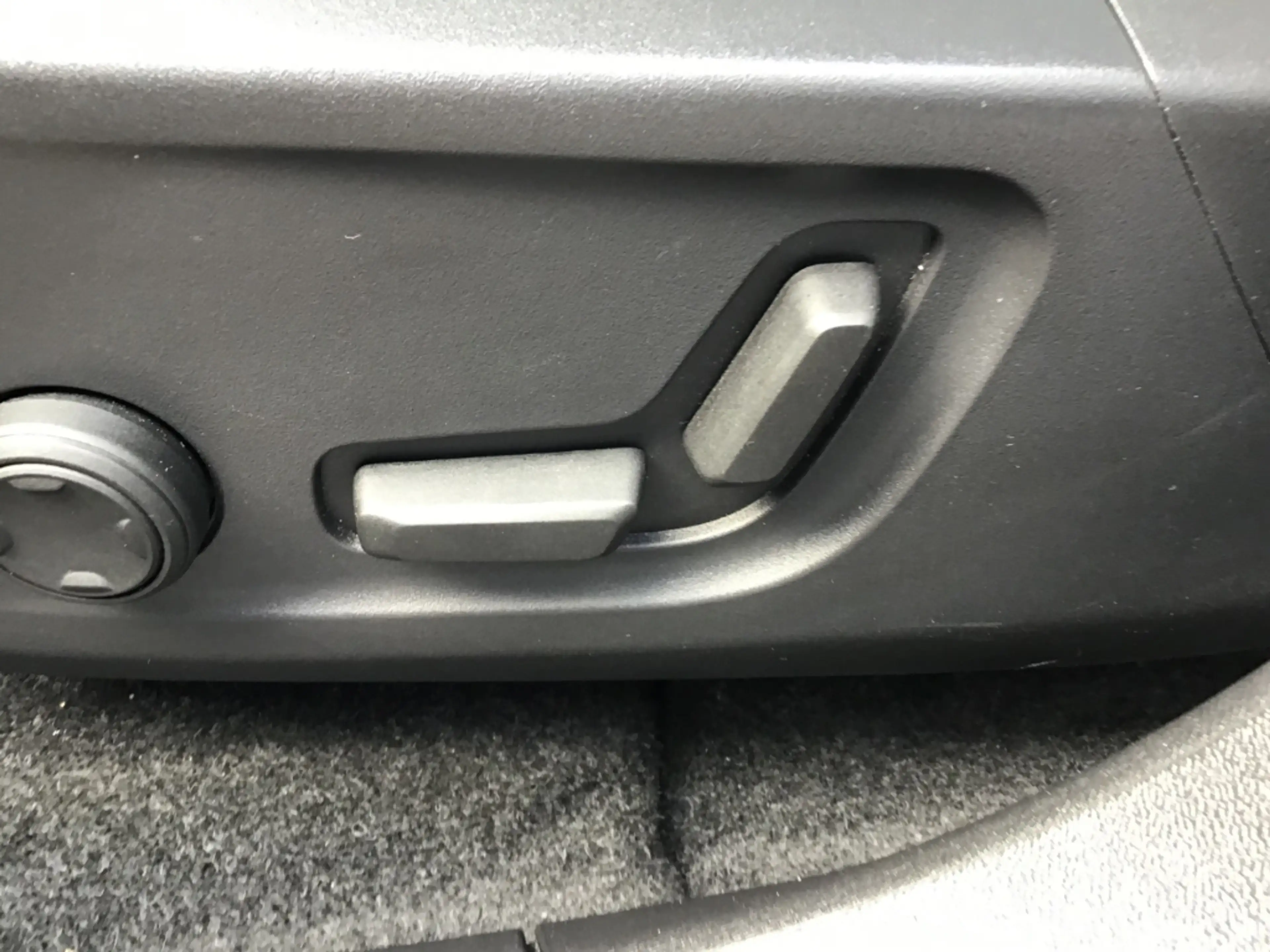 Volvo C40 Ultimate Recharge Pure Electric Stdhzg. Cam — photo 15