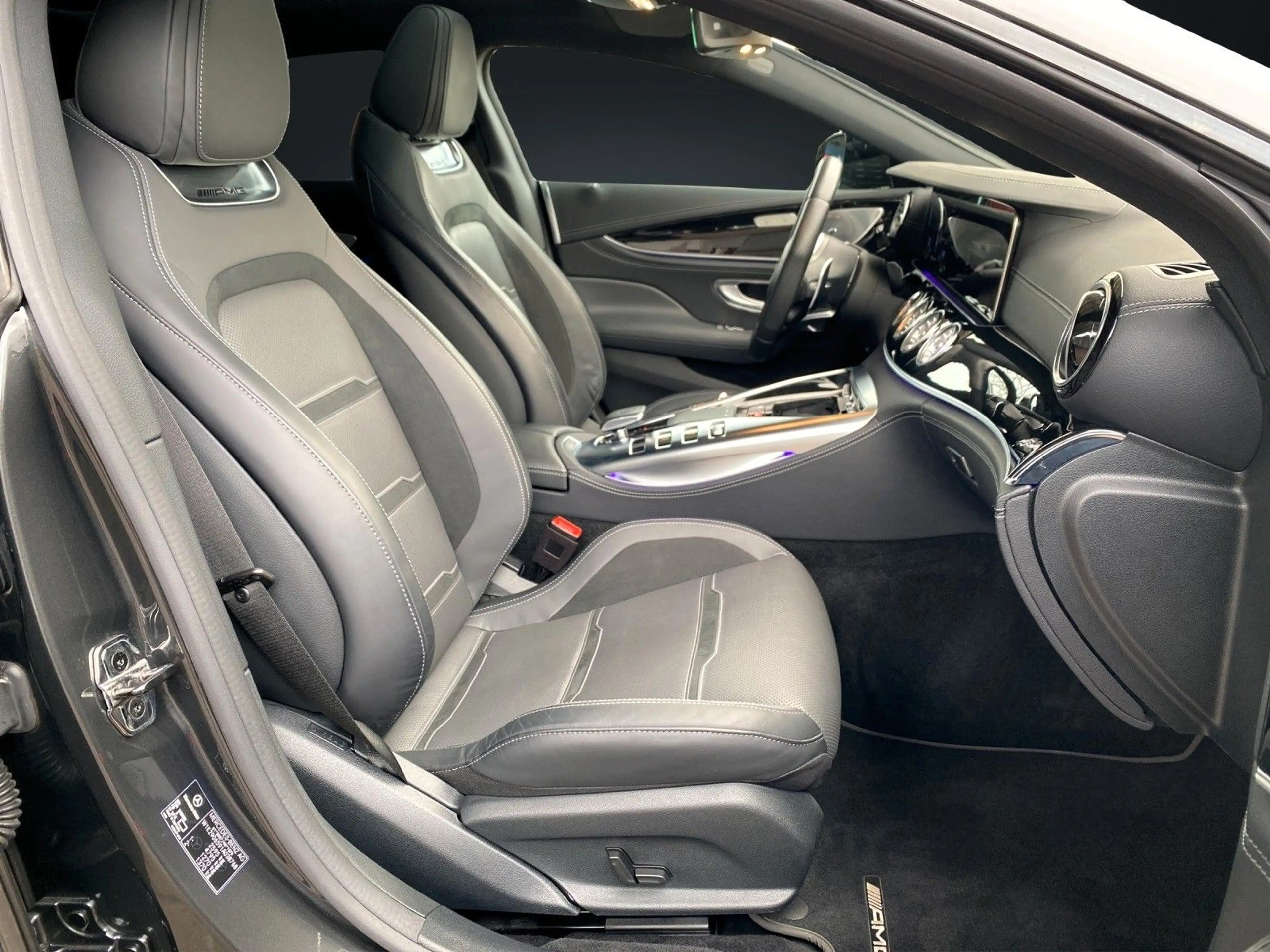 Mercedes-Benz AMG GT 43 4MATIC+ NAVI-360°KAMERA-PANORAMA-ACC — photo 13