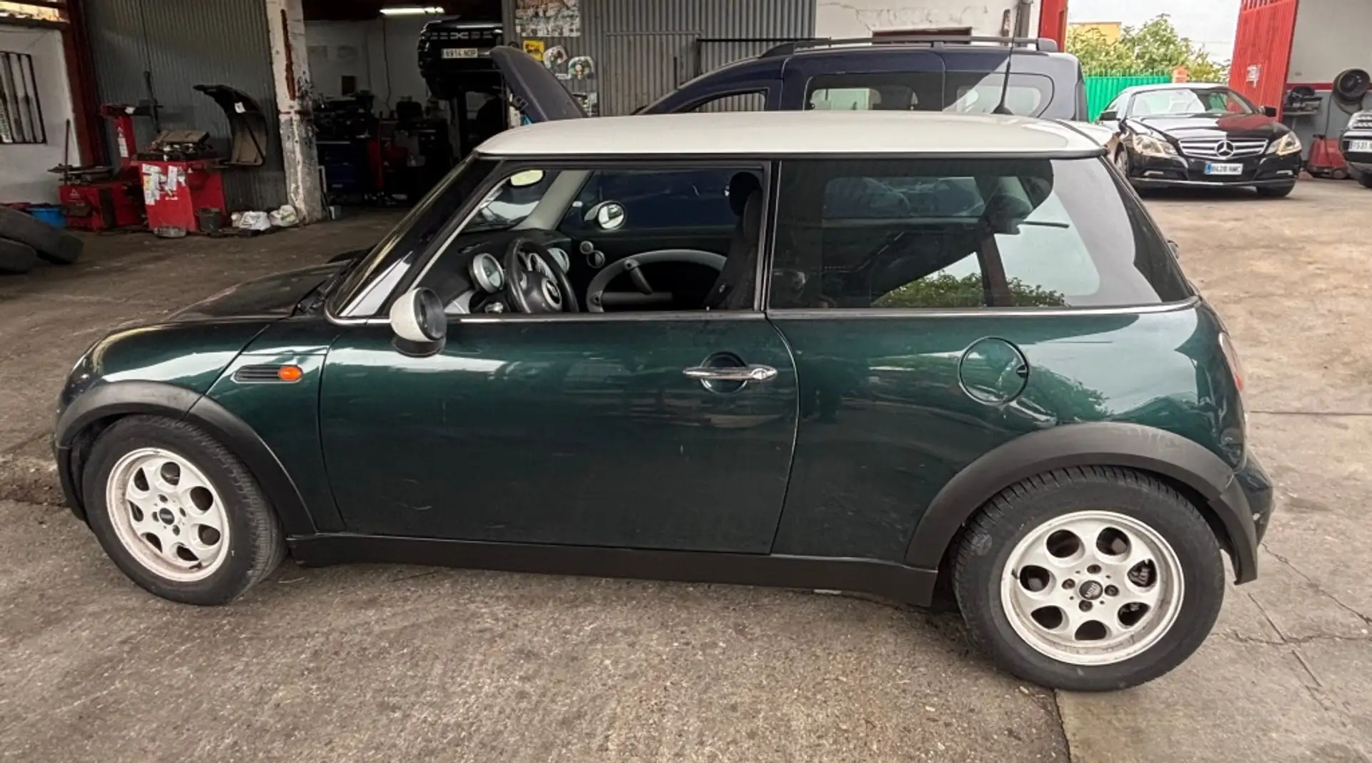 MINI Cooper Verde - 2