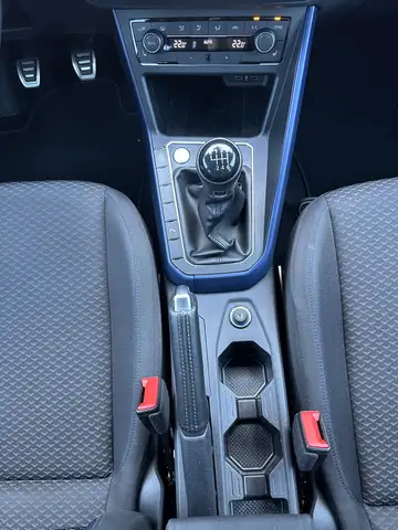 Volkswagen Polo view 14
