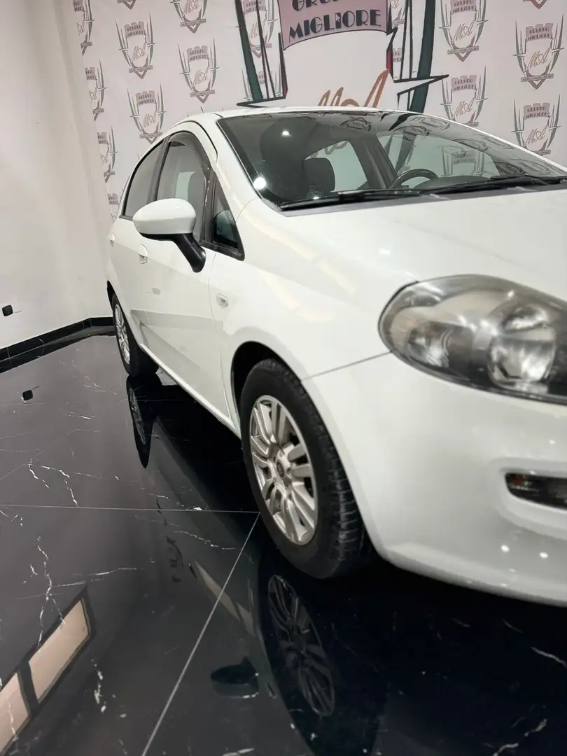 Fiat Punto Punto 5p 1.3 mjt II 16v Lounge eco s Wit - 2