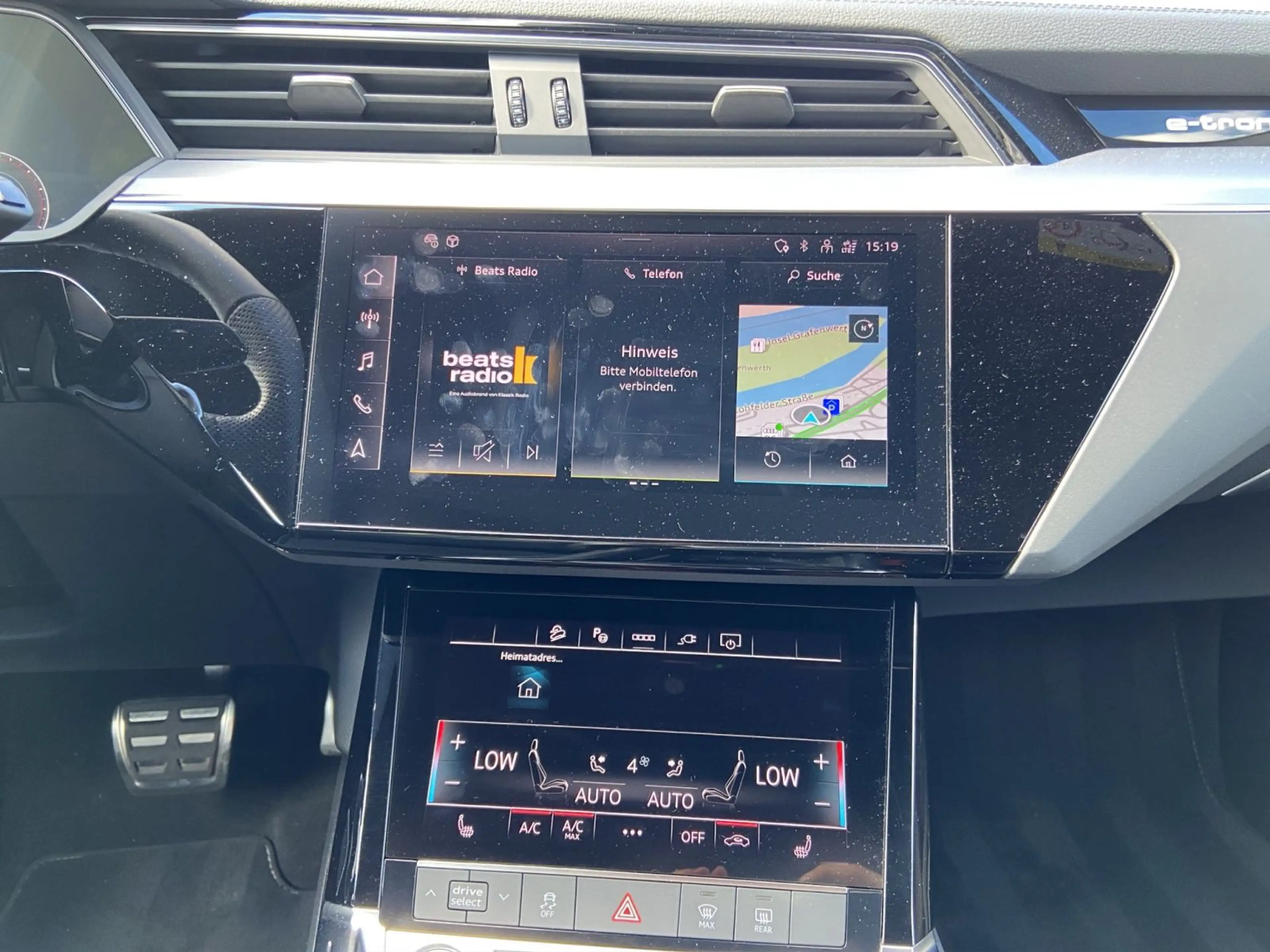 Audi Q8 e-tron 55 quattro 300kW S line MMI PLUS BANG+ — photo 15