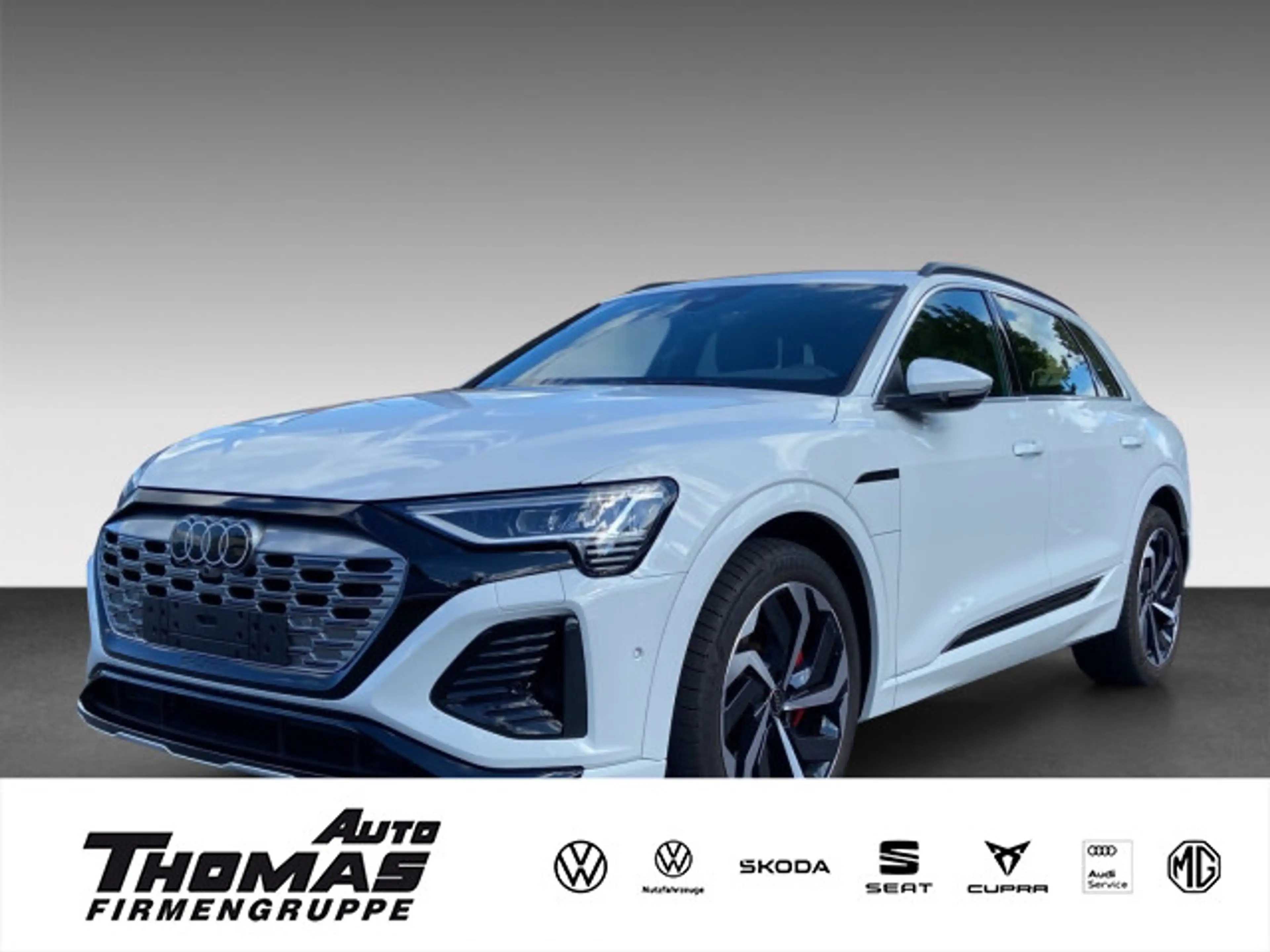 Audi Q8 e-tron 55 quattro 300kW S line MMI PLUS BANG+