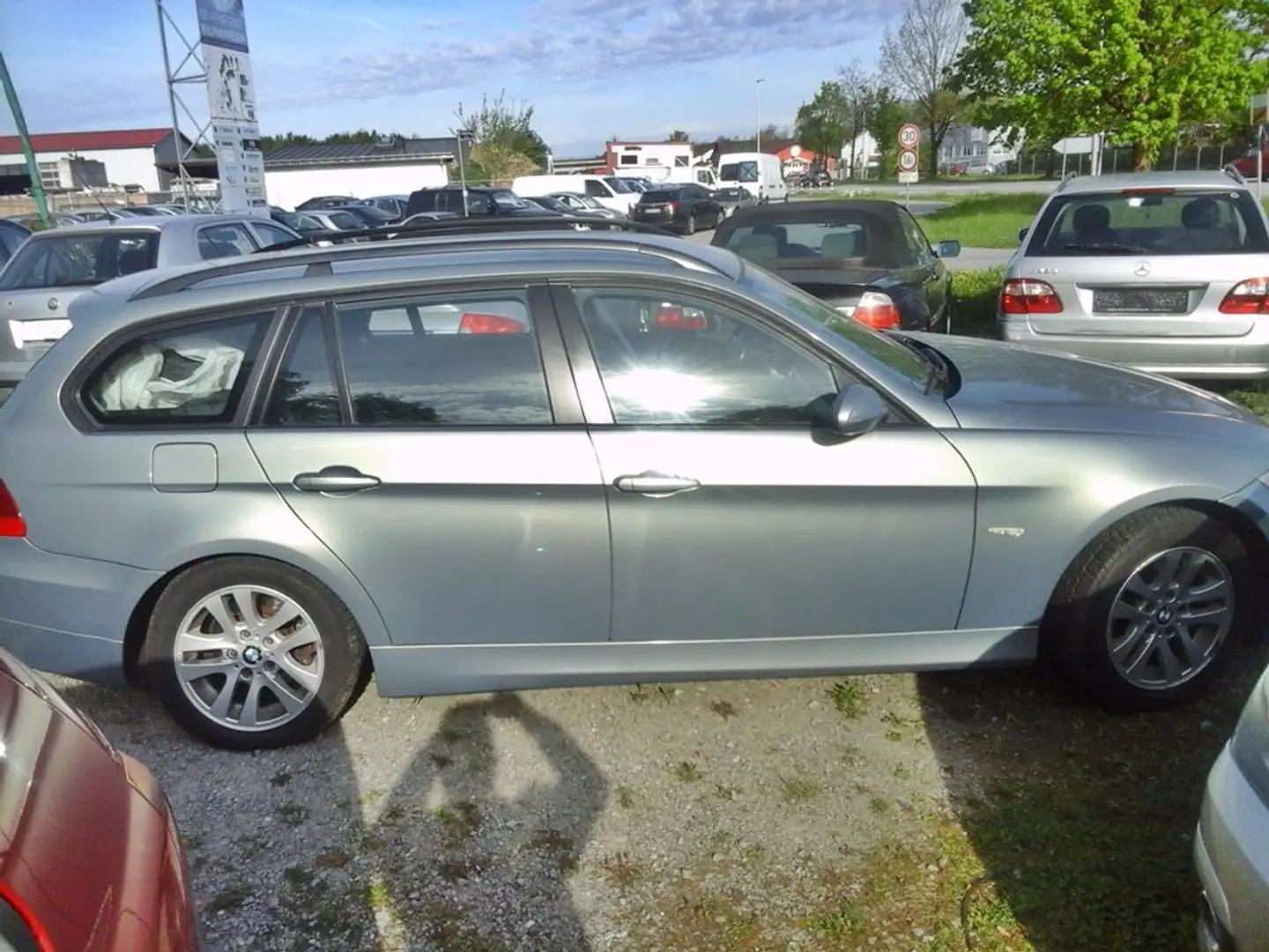 BMW 318 318 E91 Touring/ Top-Optik/ 6 G+Alu+Sitzheiz+Klima Grigio - 2